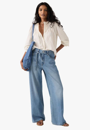 Levis Womens XL Straight Jeans
