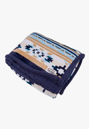 Pure Western Aztec Print Snuggle Rug