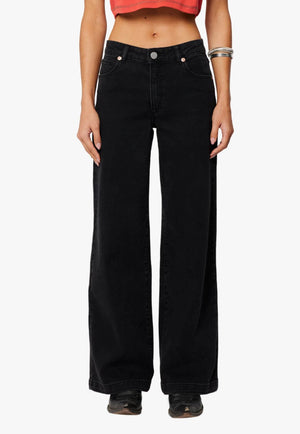 Abrand 95 Mid & Wide Brie Jeans