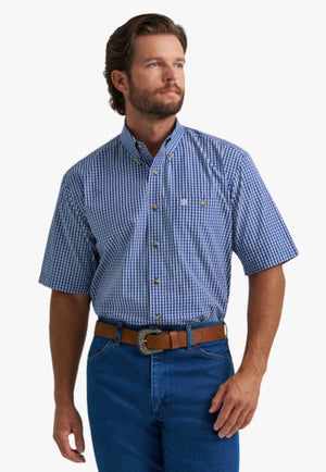 Wrangler Mens Relaxed Fit Plaid Short Sleeve Shirt
