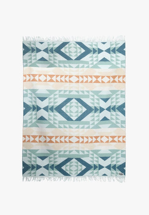 Pure Western Sienna Throw Rug