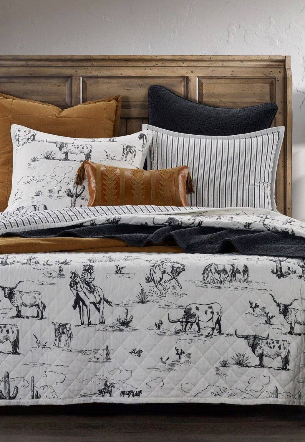Ranch Life Western Toile Reversible Quilt Set - King