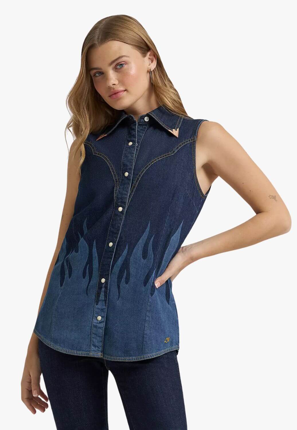Wrangler X Lainey Wilson Womens Sleeveless Shirt