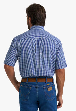 Wrangler Mens Relaxed Fit Plaid Short Sleeve Shirt