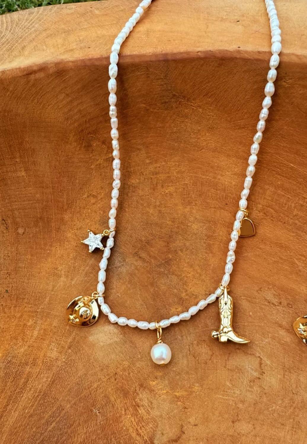 Treasure Chest Co Annie Oakley Necklace