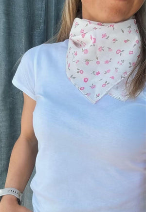 Treasure Chest Co Pretty Floral Scarf