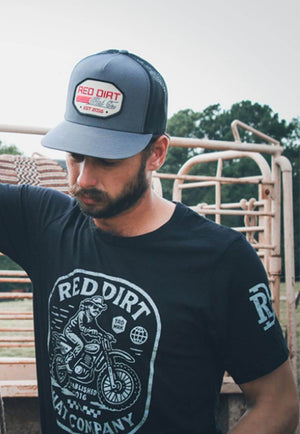 Red Dirt Hat Co Mens Hog Wild T-Shirt