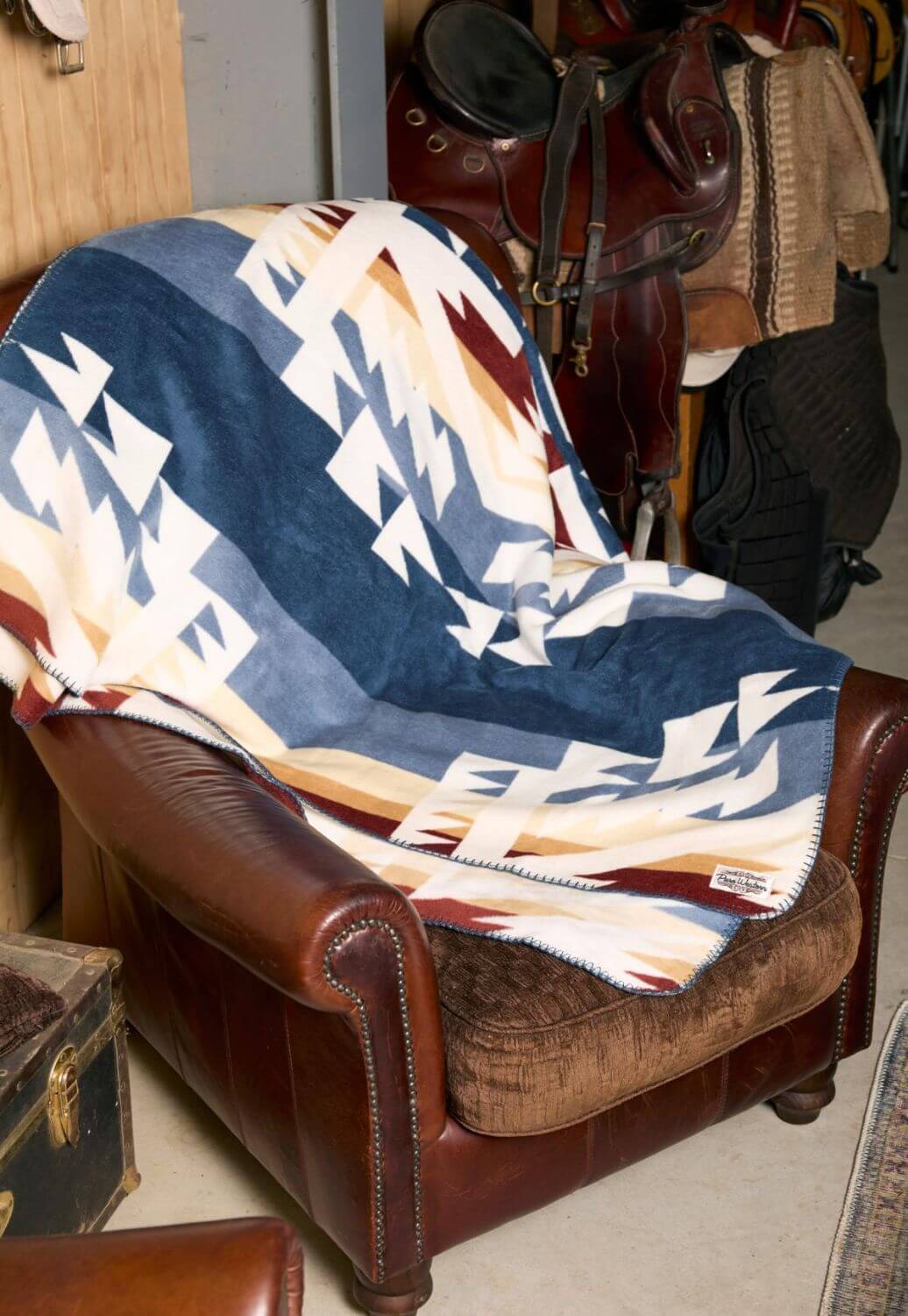 Pure Western Kayce Blanket