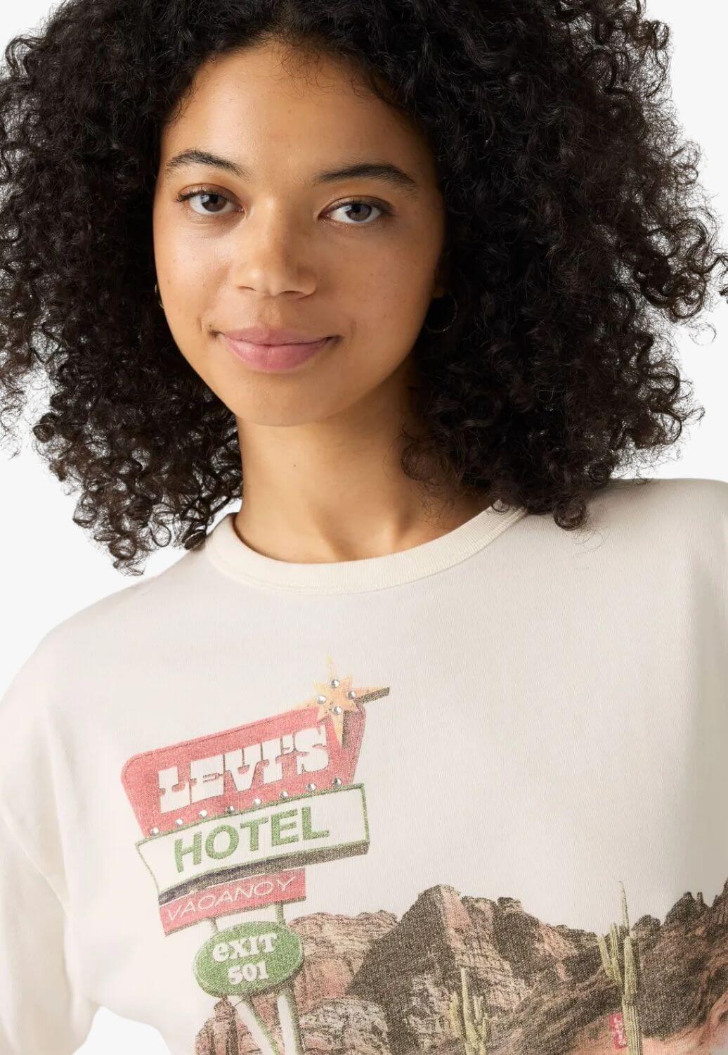 Levis Womens Hotel Graphic T-Shirt