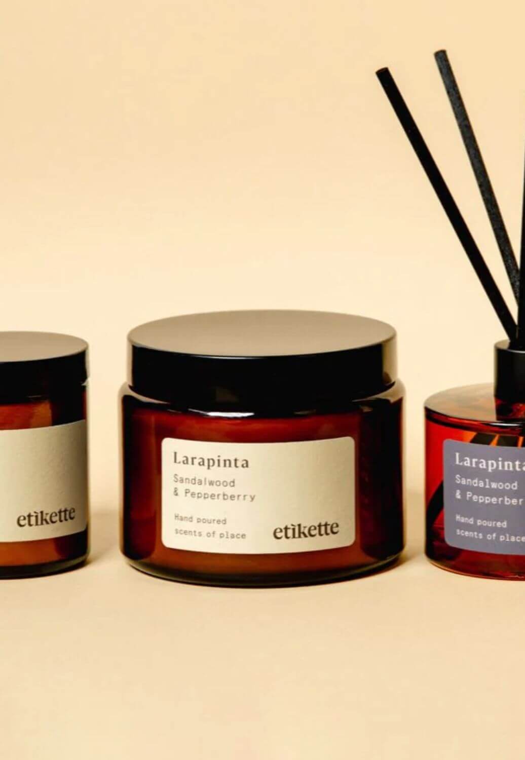 Etikette Larapinta In Sandalwood and Pepperberry Candle