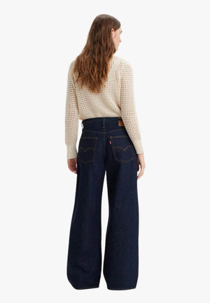 Levi Womens XL Straight Jean
