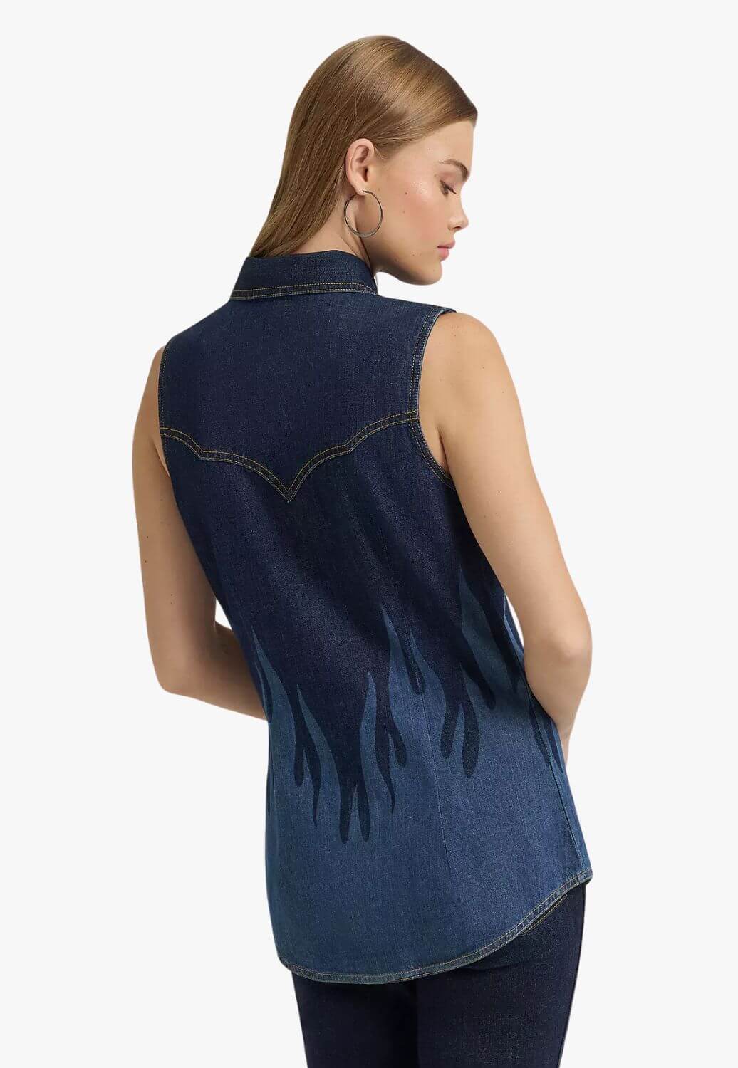 Wrangler X Lainey Wilson Womens Sleeveless Shirt