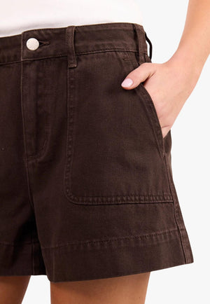 Ivy & Jack Womens Kindly Short