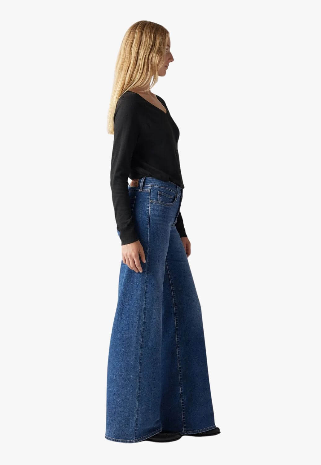 Levis Womens 318 Shaping Wide Leg Jean