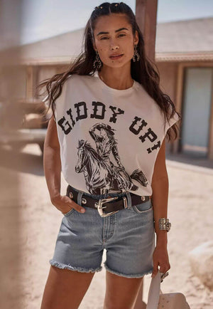Lainey Wilson X Wrangler Womens Giddy Up T-Shirt