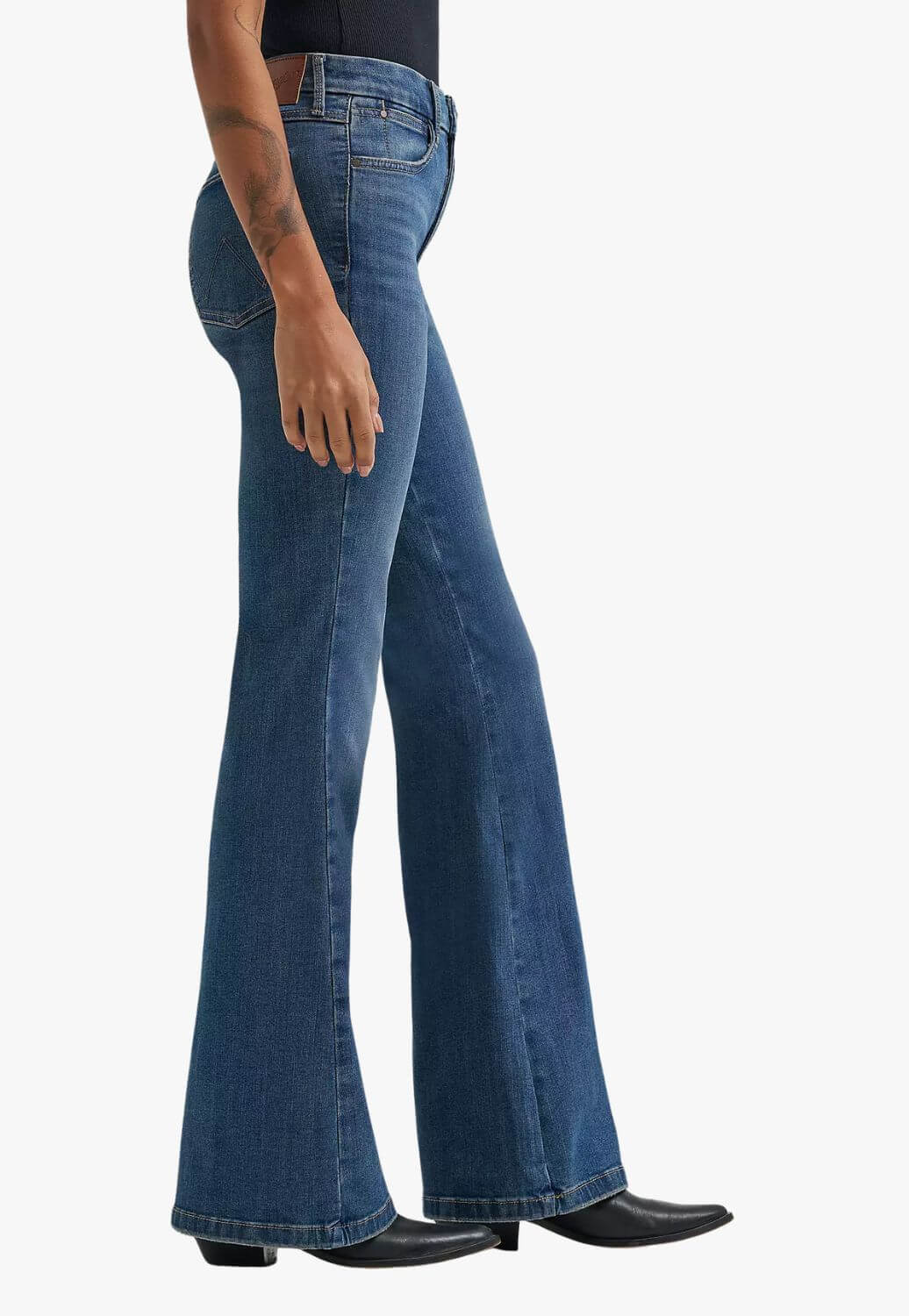 Wrangler Womens Bespoke High Rise Flare Jean 112359281