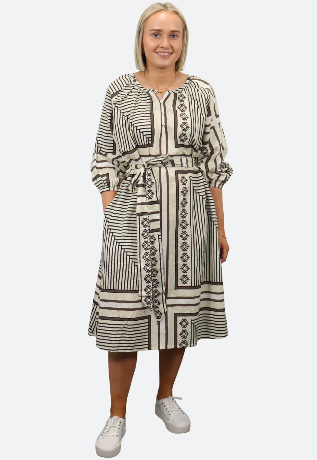 Goondiwindi Womens Midi Belted Raglan Dress