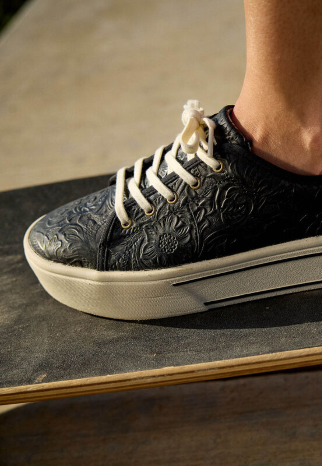 Ariat Womens Skylar Floral Emboss Shoe