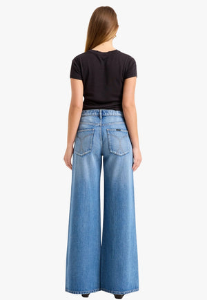 Rollas Womens Frankie Loose Jean