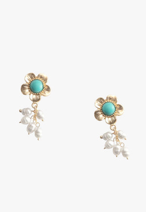 Myra Blossom Pearls Earring
