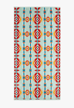 Carstens Homewares - General Multi Carstens Rowen Southwestern Jacquard Bath Towel