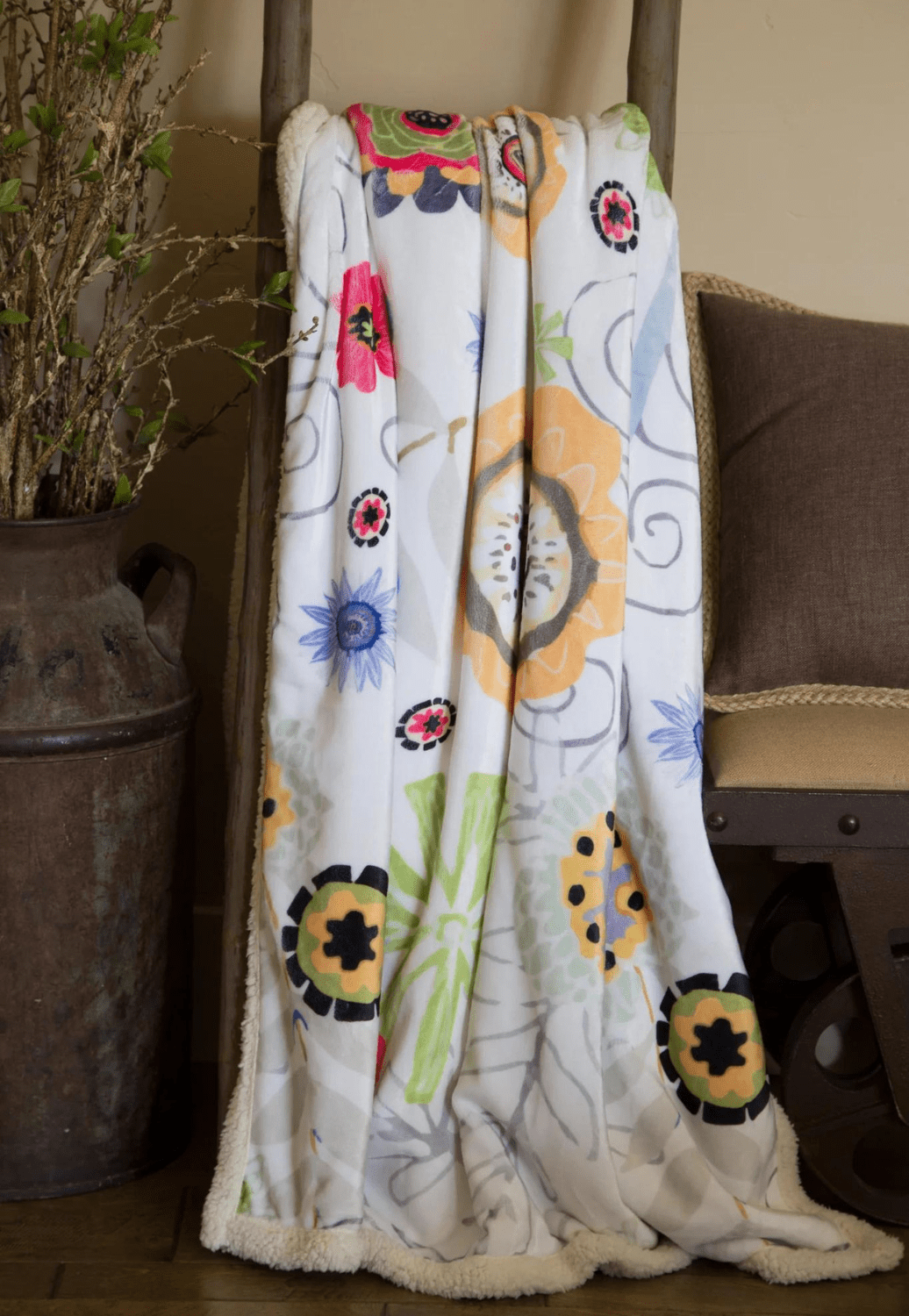Carstens Homewares - General White Carstens Wildflowers Sherpa Throw